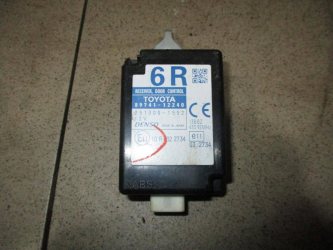 Блок электронный Toyota Corolla E150