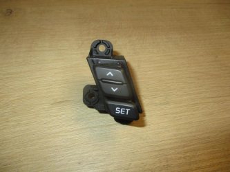Кнопка многофункциональная Kia Ceed 2 JD