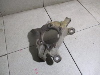 Кулак поворотный передний правый Nissan Juke F15