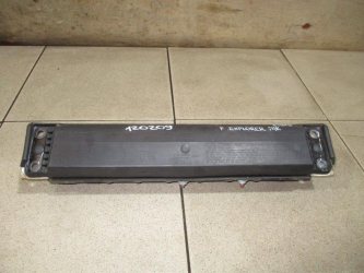 Подушка безопасности для колен Ford Explorer U502