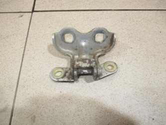 Петля двери передней правой нижняя Chevrolet Cobalt T250
