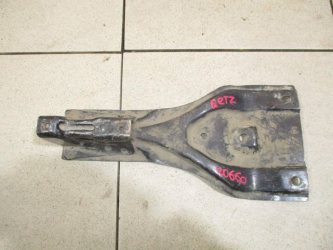 Кронштейн замка капота Hyundai Getz TB