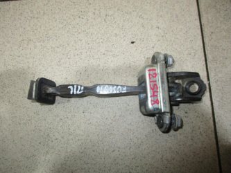 Ограничитель двери Ford Fusion CBK