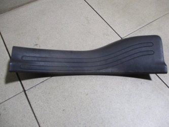 Накладка порога внутренняя Nissan Juke F15