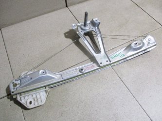 Стеклоподъемник механический задний правый Renault Symbol 1