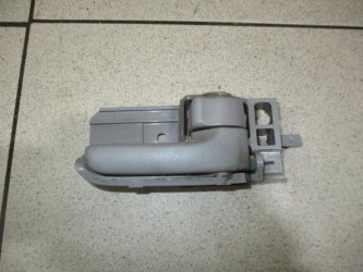 Ручка двери внутренняя правая Toyota Corolla E120