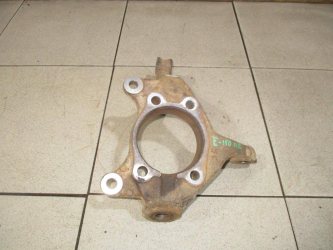 Кулак поворотный передний левый Toyota Corolla E150