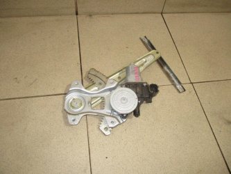 Стеклоподъемник задний правый Nissan Juke F15