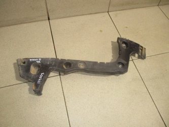 Кронштейн заднего бампера левый Ford Focus 3