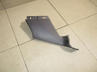 Обшивка стойки Toyota Corolla E150