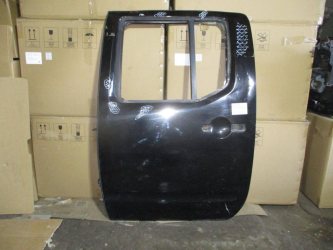 Дверь задняя левая Nissan Navara D40