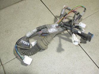 Проводка двери Toyota Corolla E150