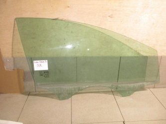 Стекло двери передней правой Ford Focus 3