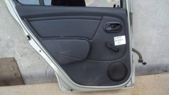 Обшивка двери задней левой Renault Sandero 1 BS