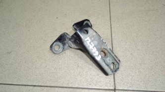 Петля двери передней Mitsubishi Lancer 10 CY