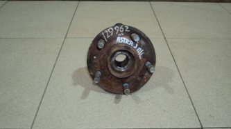 Ступица передняя Opel Astra J