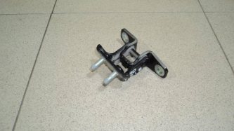 Петля двери задней правой верхняя Mitsubishi Lancer 10 CY
