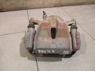 Суппорт передний правый Toyota RAV4 A40