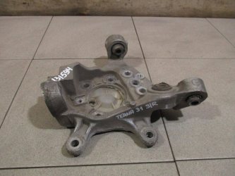 Кулак поворотный задний правый Nissan Teana J31