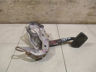 Педаль тормоза Toyota Land Cruiser Prado J150