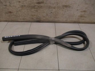 Уплотнитель двери Ford Focus 3