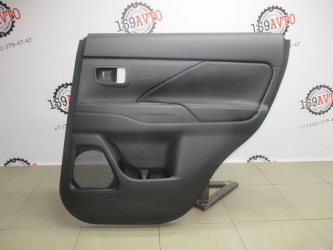 Обшивка двери задней правой Mitsubishi Outlander 3 GF