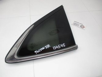 Стекло кузовное глухое правое Hyundai Tucson 3 TL