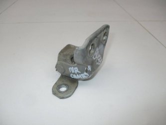 Петля двери передней правой нижняя Toyota Camry XV30