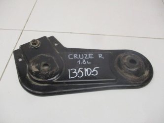 Кронштейн крепления переднего стабилизатора Chevrolet Cruze J300