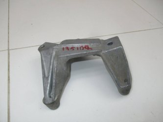Кронштейн КПП Toyota Corolla E150