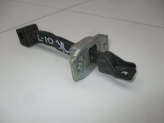 Ограничитель двери Mitsubishi Lancer 10 CY