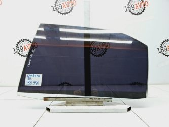 Стекло двери задней левой Toyota Camry XV50