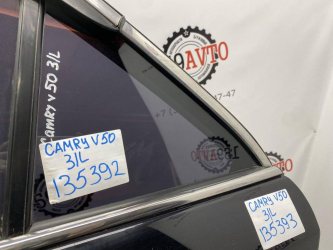 Стекло двери задней левой форточка Toyota Camry XV50