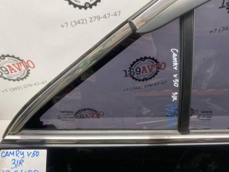 Стекло двери задней правой форточка Toyota Camry XV50