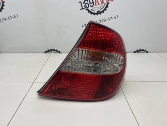 Фонарь задний правый Toyota Camry XV30