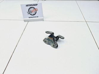 Петля двери задней правой верхняя Toyota Camry XV50