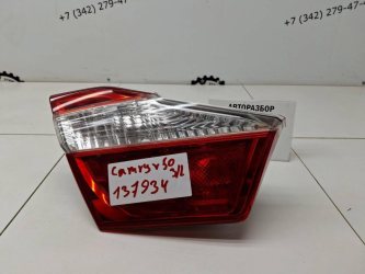 Фонарь задний внутренний левый Toyota Camry XV50