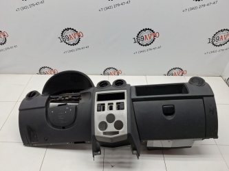 Торпедо Renault Logan 1 L90