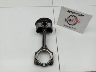Поршень с шатуном Renault Fluence