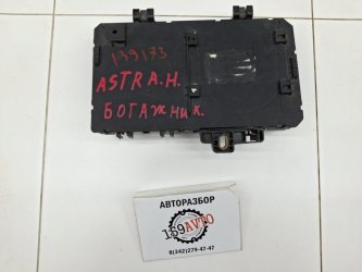 Блок предохранителей Opel Astra H