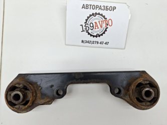 Кронштейн редуктора Nissan X-Trail T31