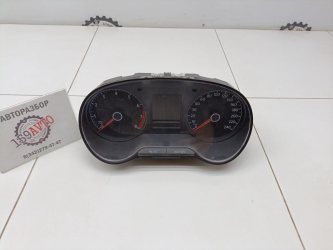 Панель приборов Volkswagen Polo 5