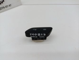 Кнопка центрального замка Volkswagen Polo 5