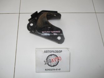 Кронштейн продольного рычага Nissan Terrano D10