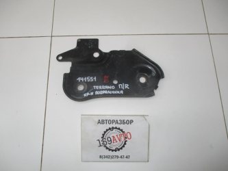 Кронштейн подрамника Nissan Terrano D10