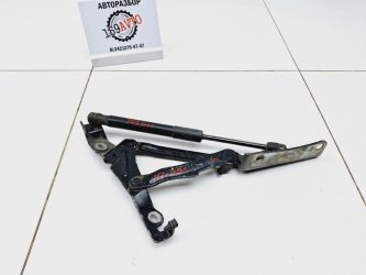 Петля крышки багажника Mazda 3 BL