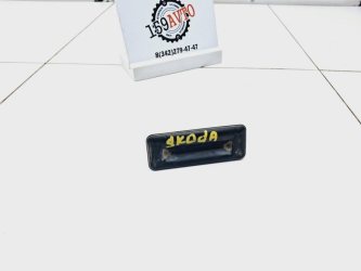 Кнопка открывания багажника Skoda Octavia 3 A7