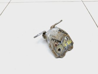 Петля двери передней правой нижняя Hyundai Accent LC