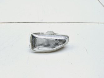 Повторитель на крыло правый Renault Logan 2 L52