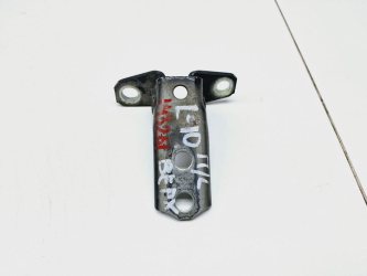 Петля двери передней Mitsubishi Lancer 10 CY